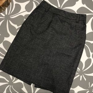 Banana Republic grey pencil skirt